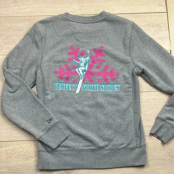 New Era Percect North Slopes Crew Neck Sweatshirt - Picture 2 of 9